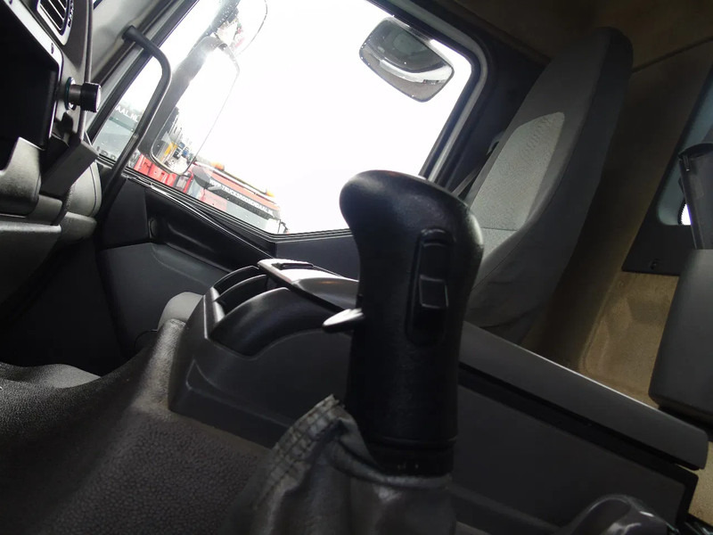 Tipper Renault Kerax 420 DCI + MANUAL + SPRING + 6X4 + PERFECT