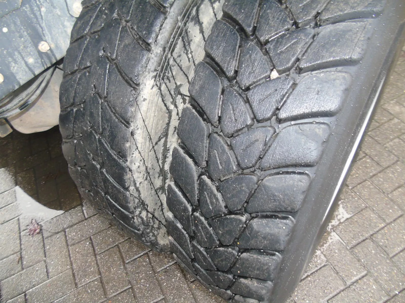 Tipper Renault Kerax 420 DCI + MANUAL + SPRING + 6X4 + PERFECT