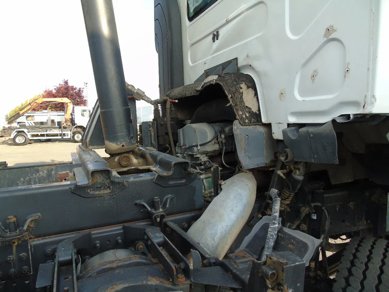 Tipper Renault Kerax 520DXI + MANUAL + SPRING + 8X4