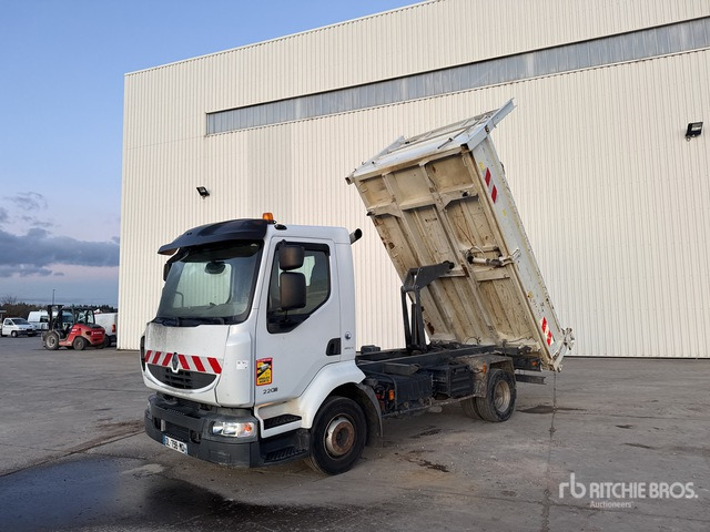 Tipper Renault Midlum 220DXI S/A Dump Truck