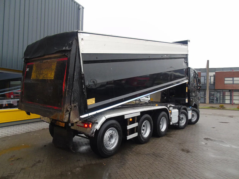 Tipper Volvo FH 500 + 10X4 + 33 CUB + SMALL DAMAGE CAB