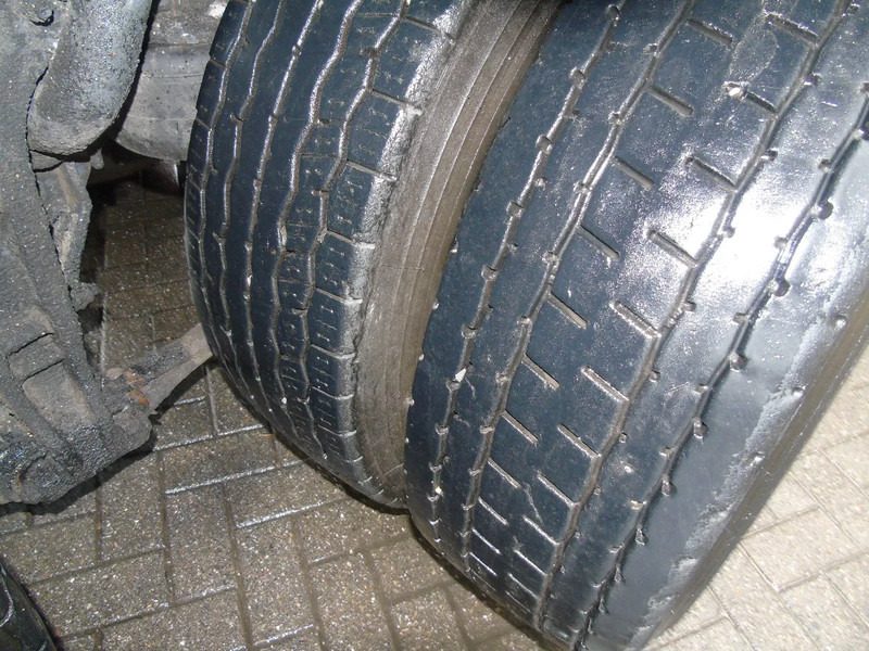 Tipper Volvo FH 500 + 10X4 + 33 CUB + SMALL DAMAGE CAB