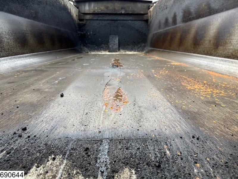 Tipper Volvo FM 420 8X2, EURO 5, HYVA