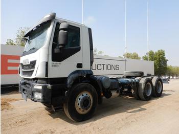 Cab chassis truck Unused Iveco 6x4 Chassis Cab, A/C, WHB: 4200MM (GCC DUTIES NOT PAID): picture 1