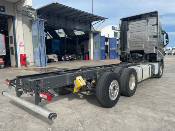 Cab chassis truck VOLVO FH13.540: picture 5