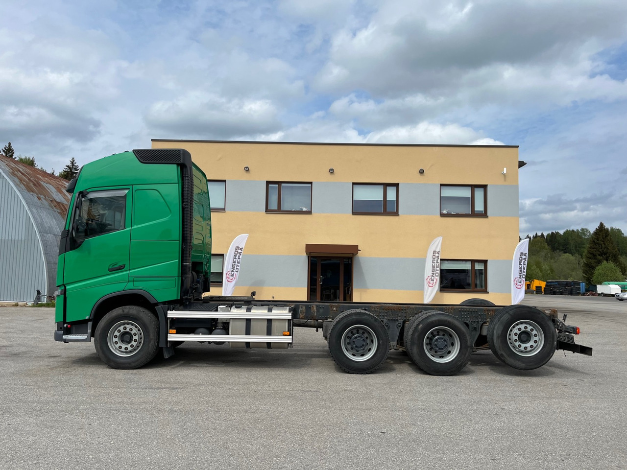 Cab chassis truck VOLVO FH540: picture 5