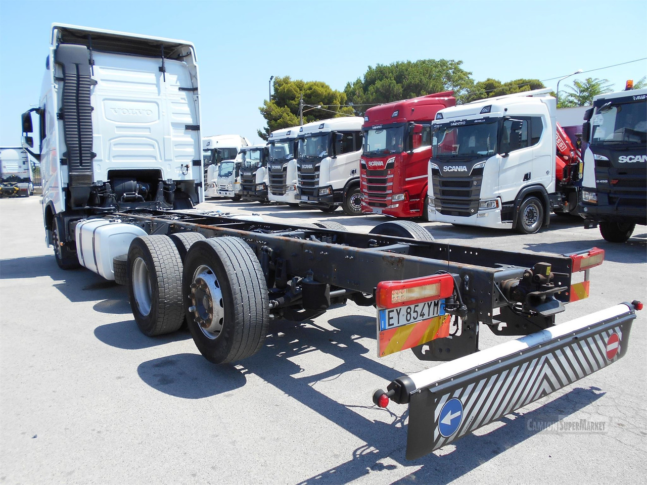 Cab chassis truck VOLVO FH540: picture 7