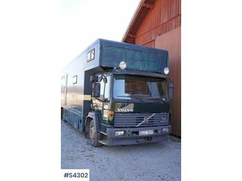 Livestock truck VOLVO FL614 Extended horse transport: picture 1