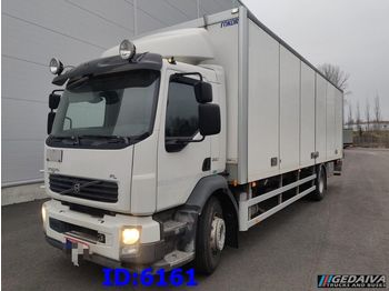 Isothermal truck VOLVO FL 260: picture 1