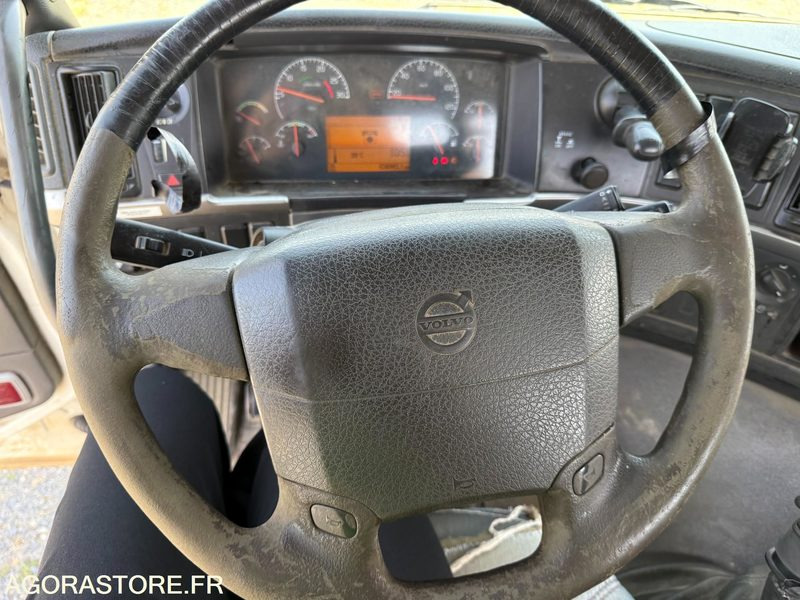 Truck VOLVO FM12 380 - 2004 - 636 982