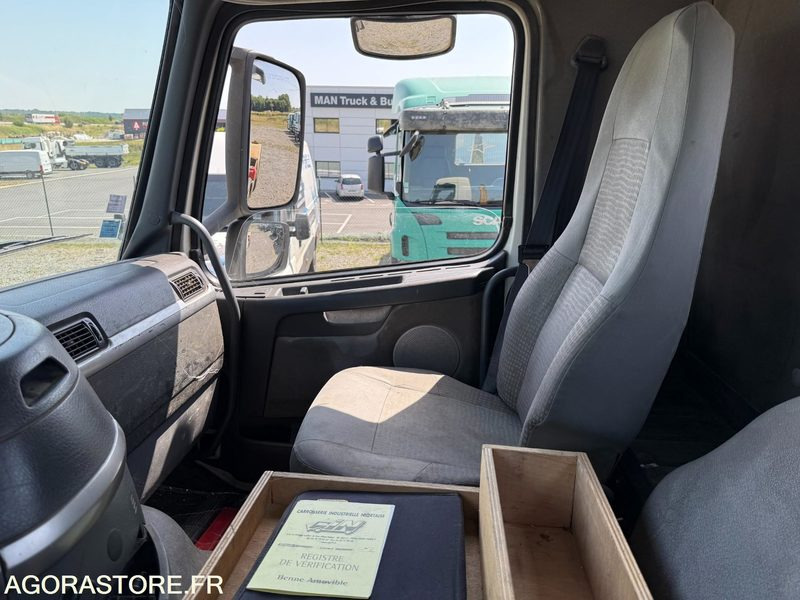 Truck VOLVO FM12 380 - 2004 - 636 982