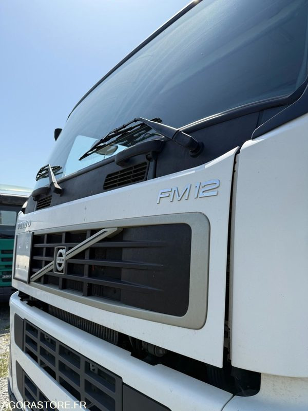 Truck VOLVO FM12 380 - 2004 - 636 982