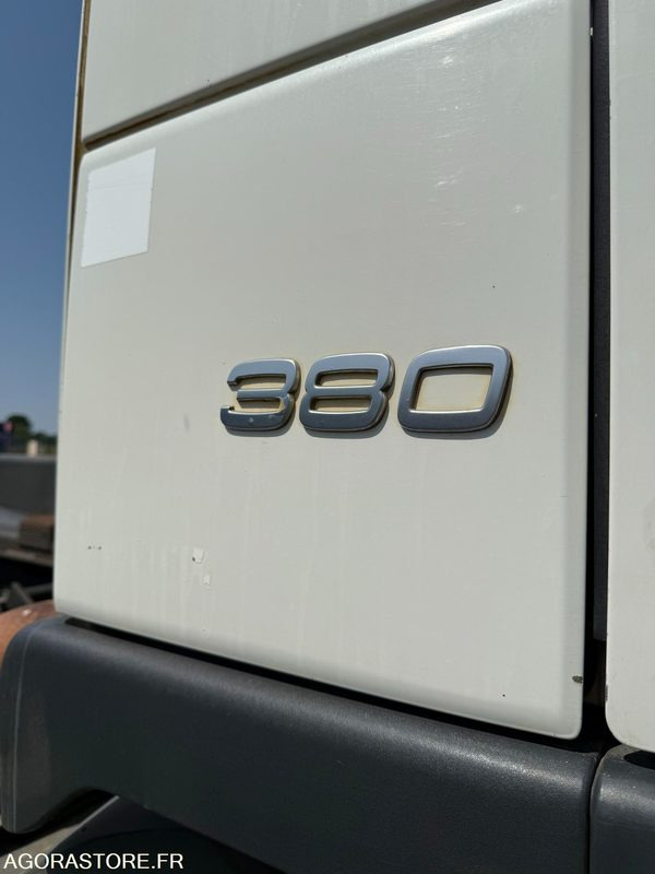 Truck VOLVO FM12 380 - 2004 - 636 982