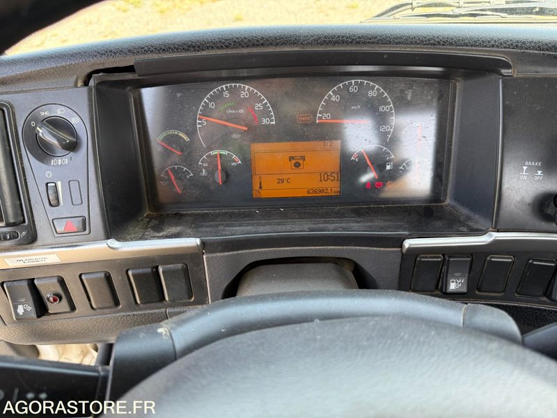 Truck VOLVO FM12 380 - 2004 - 636 982