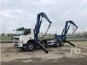 Container transporter/ Swap body truck VOLVO FM410 8x4 Side Loader: picture 1