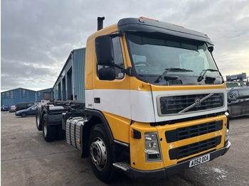 Cab chassis truck VOLVO FM9 260 6X2 CHASSIS CAB: picture 1
