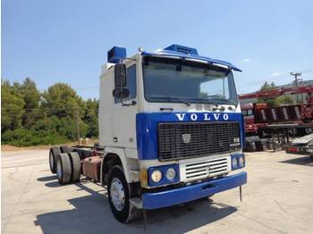 Cab chassis truck Volvo F12 (6X2): picture 2