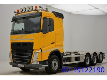 Container transporter/ Swap body truck Volvo FH13.420 - 8x4: picture 1