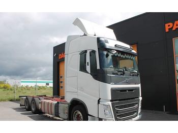 Container transporter/ Swap body truck Volvo FH13 500 Euro 6: picture 1
