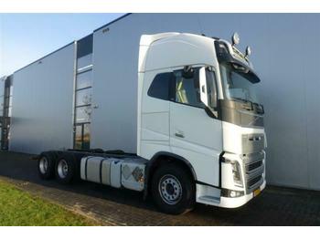Cab chassis truck Volvo FH750 6X4 RETARDER EURO 6 DUTCH REGISTRATION 30T: picture 1