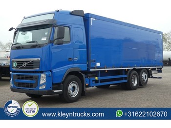 Box truck Volvo FH 13.420 6x2 eev lift: picture 1