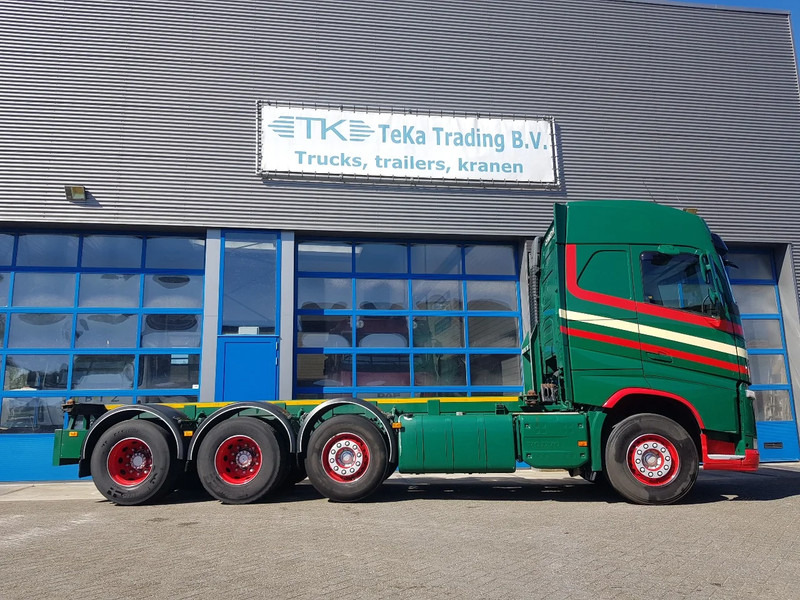 Container transporter/ Swap body truck Volvo FH 500 8x2 BDF: picture 7