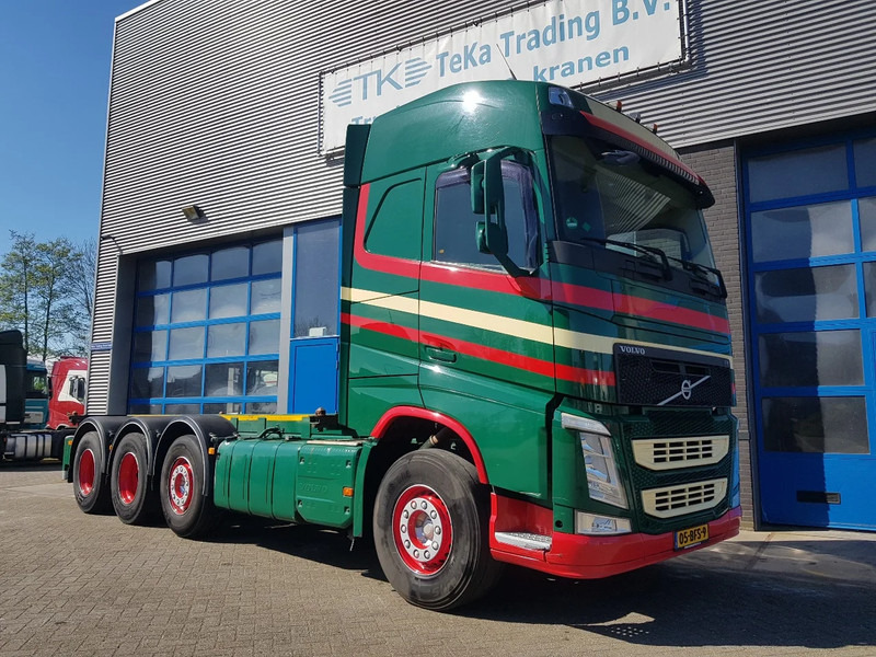 Container transporter/ Swap body truck Volvo FH 500 8x2 BDF: picture 6