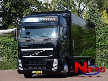 Box truck Volvo FH 500 Globetrotter 6x2 Liftas: picture 1