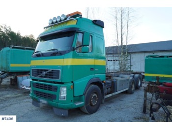 Container transporter/ Swap body truck Volvo FH 520: picture 1