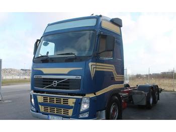 Container transporter/ Swap body truck Volvo FH 6X2 Euro 5: picture 1