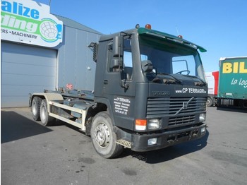 Container transporter/ Swap body truck Volvo FL10: picture 1