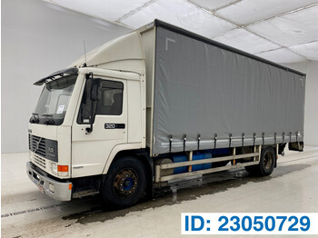 Curtainsider truck Volvo FL10.320: picture 1