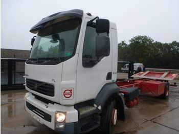 Cab chassis truck Volvo FL240: picture 1