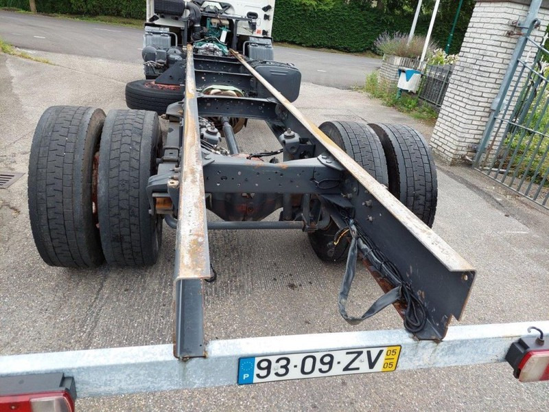 Cab chassis truck Volvo FL 250 MANUAL STEEL SUSPENSION: picture 3