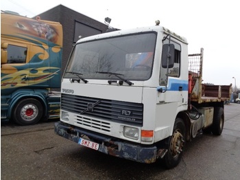 Tipper Volvo FL 7 missing sides/manque ridelles: picture 1