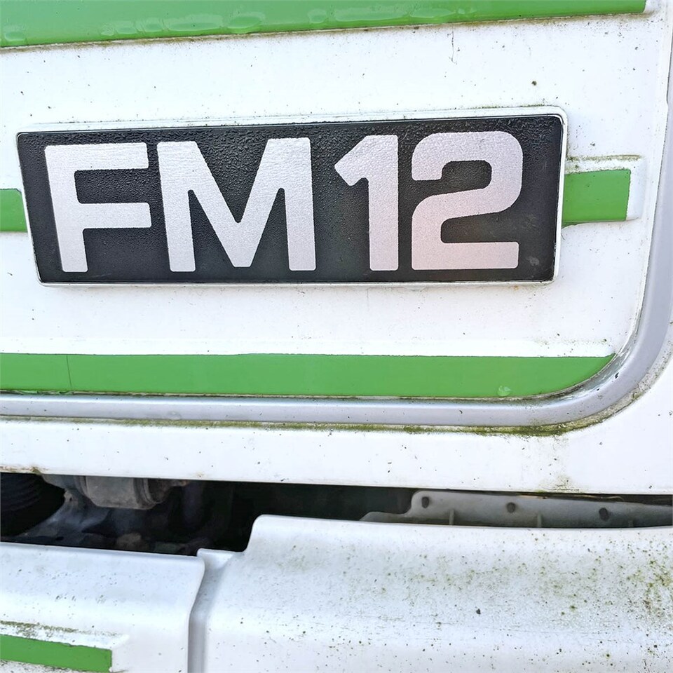 Box truck Volvo FM12: picture 20