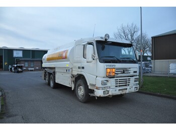 Tank truck Volvo FM12 420: picture 1