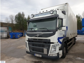 Box truck Volvo FM330: picture 1