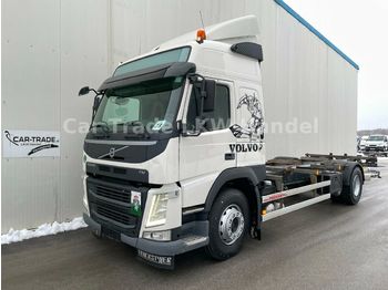 Container transporter/ Swap body truck Volvo FM410 VEB+ LBW: picture 1