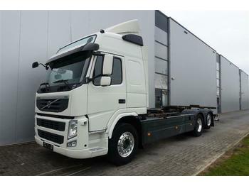Container transporter/ Swap body truck Volvo FM500 6X2 BDF GLOBETROTTER CABIN STEERING AXLE E: picture 1