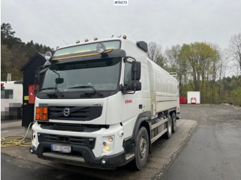 Tank truck Volvo FMX 460: picture 1