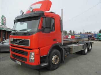 Container transporter/ Swap body truck Volvo FM-13: picture 1
