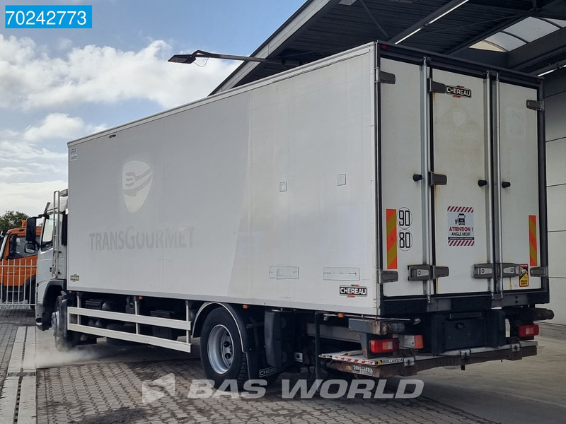 Refrigerator truck Volvo FM 330 4X2 Thermo-King T-1200R Multitemp Ladebordwand Euro 5: picture 3