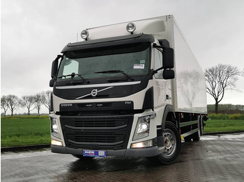 Box truck VOLVO FM 330