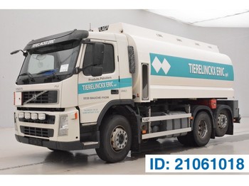 Tank truck for transportation of fuel Volvo FM 360: picture 1