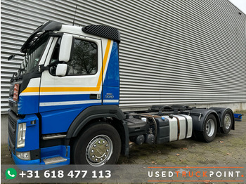 Cab chassis truck VOLVO FM 370