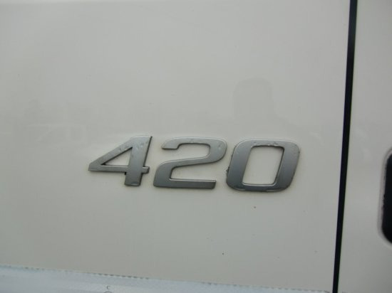 Box truck Volvo FM  420 Koffer mit Ladebordwand: picture 15