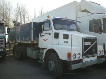 Container transporter/ Swap body truck Volvo N 7 4X2: picture 1