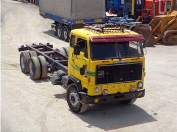 Cab chassis truck VOLVO