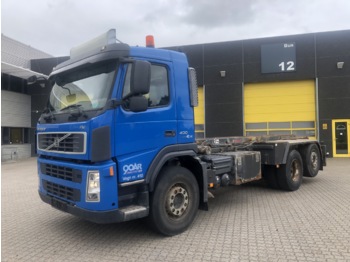Container transporter/ Swap body truck Volvo Volvo FM400 6x2: picture 1